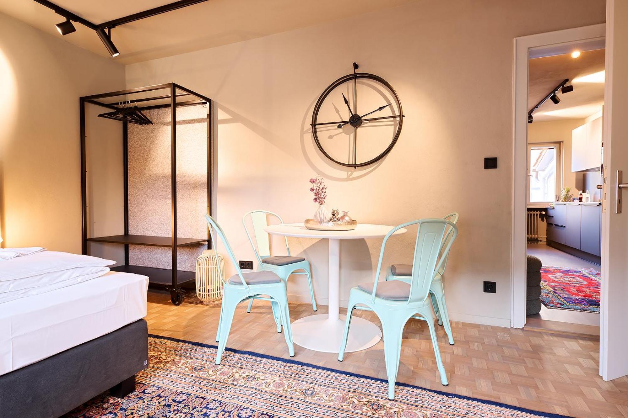 Apartamento Xzllenz Kueche Bad S-Bahn Parken Smart-Tv Wellbeing Neunkirchen am Sand Exterior foto